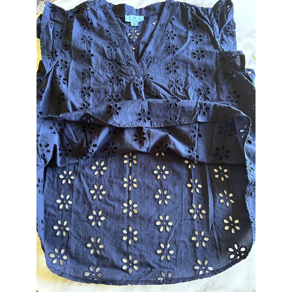 NWT CeCe Womens Navy Blue Eyelet Top Flutter Sleeve V-Neck Cotton Blouse XL - Picture 9 of 11